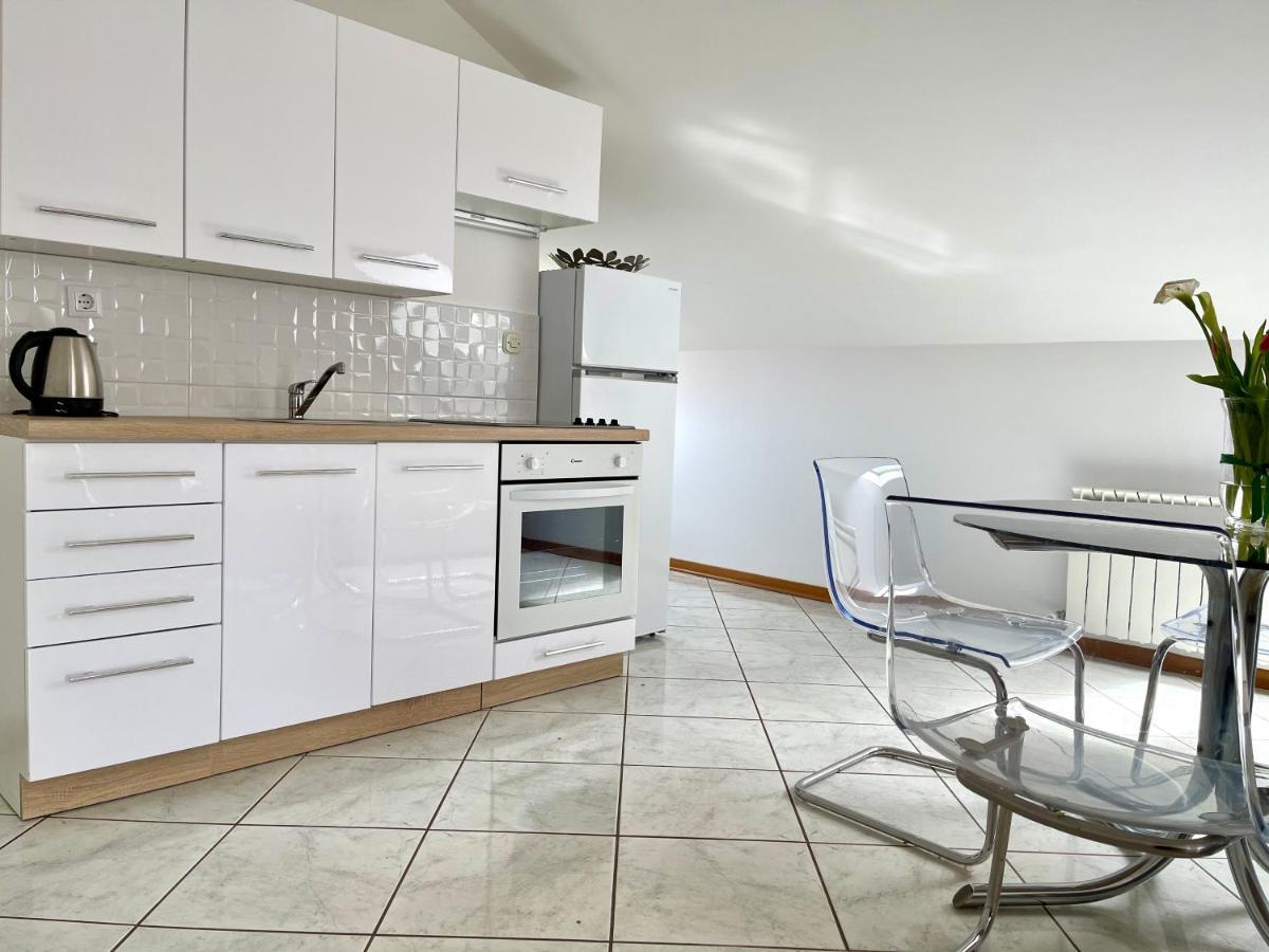 Apartments Maria Umag Exterior photo