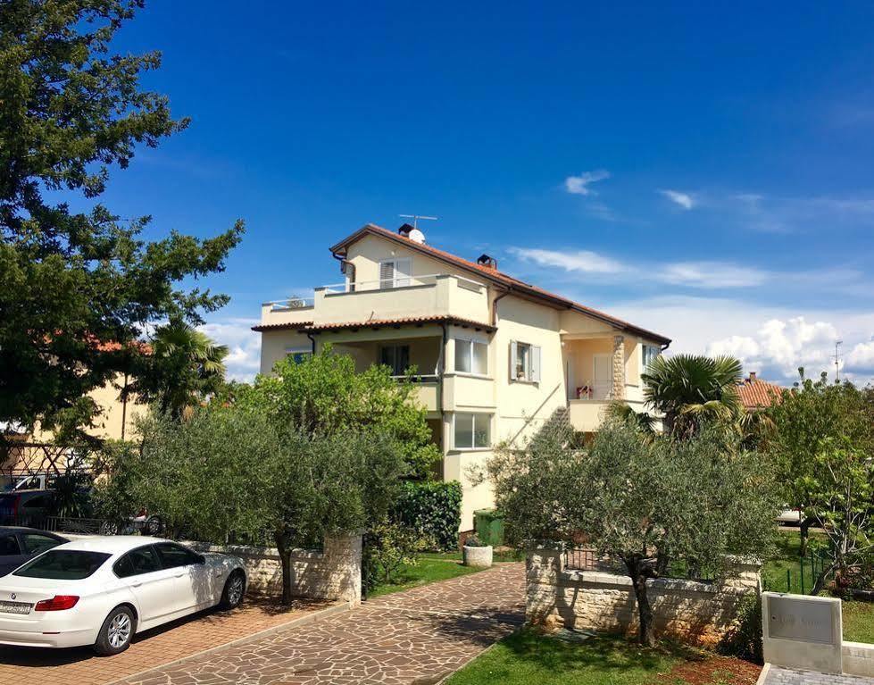 Apartments Maria Umag Exterior photo